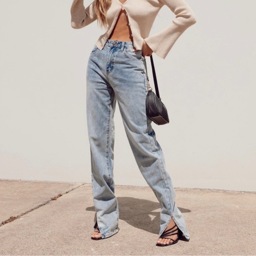 Lioness split hem high waisted jeans size M